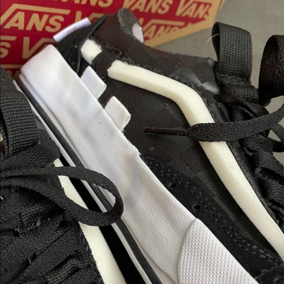 Vans Old Skool Cap shoes women - Picture 5 of 13